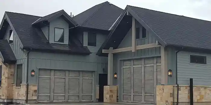 Carriage House Wood garage Door