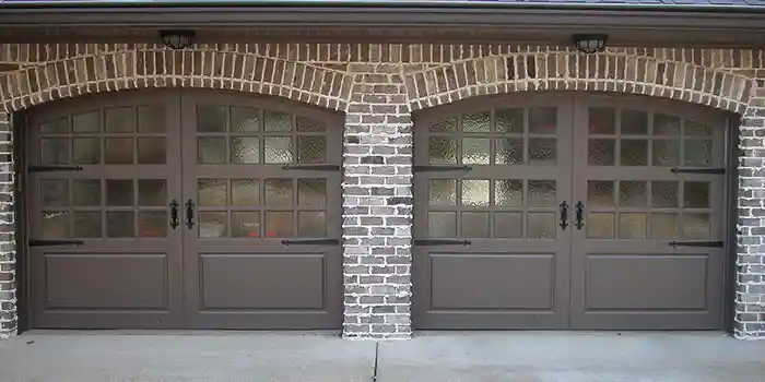 Carriage House Wood garage Door